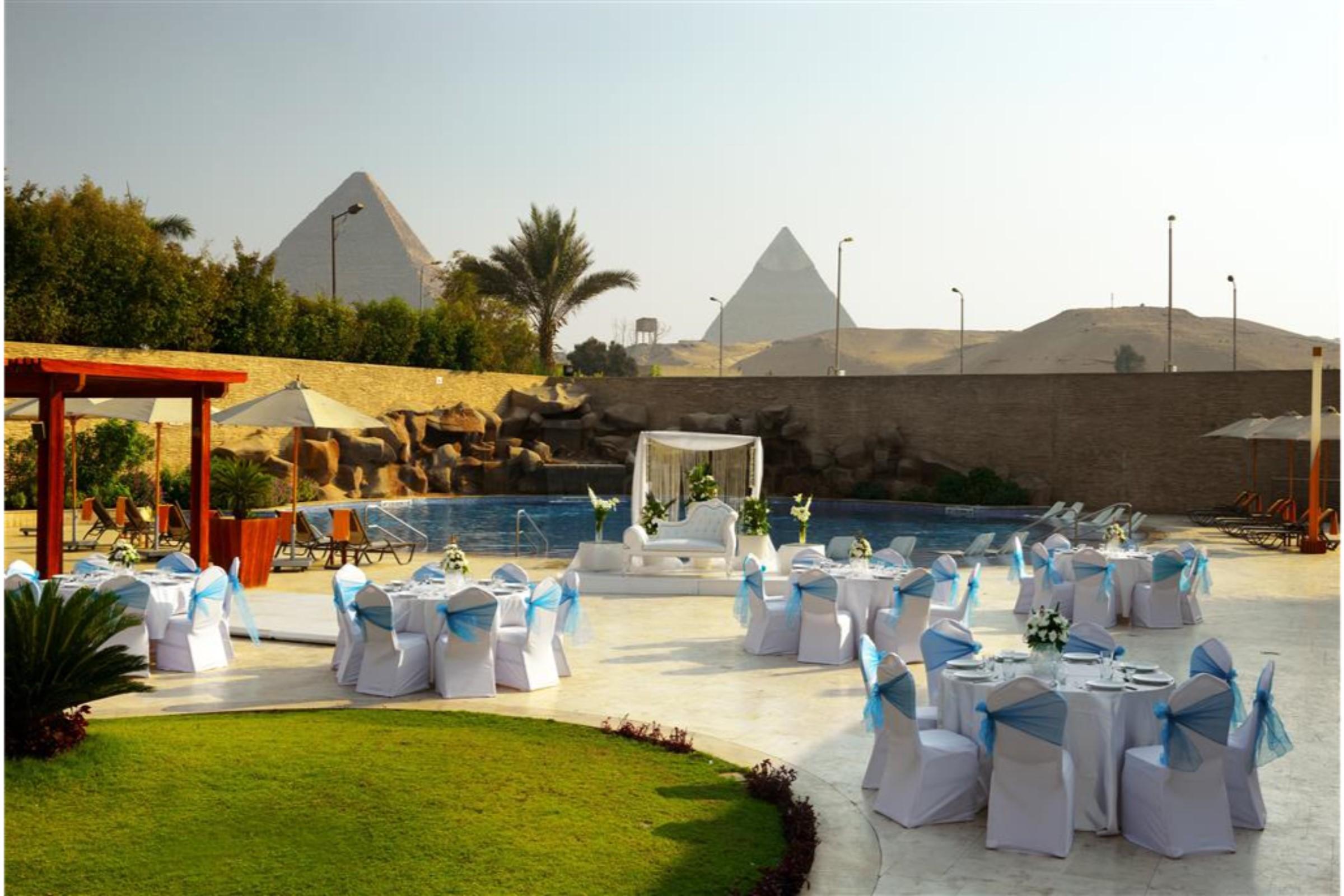 Le Meridien Pyramids Hotel & Spa Giza Bagian luar foto